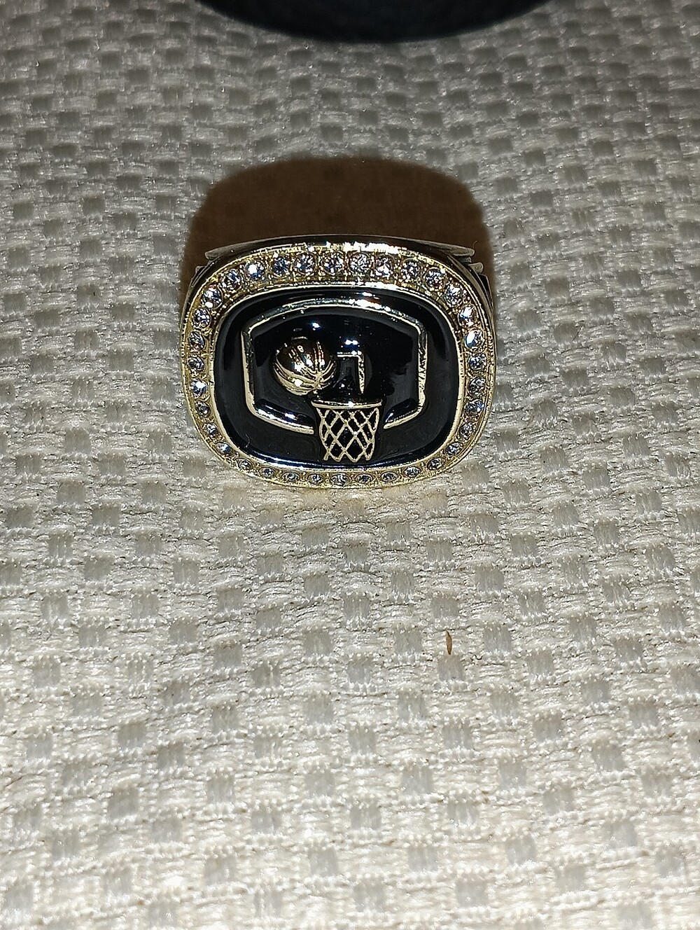 Basketball Ring - Picture 7 of 16